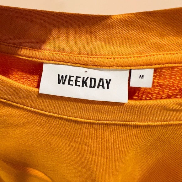🔥Weekday sweatshirt 🔥 - Picture 5 of 6